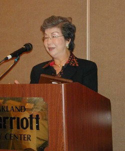 Kao gives acceptance speech